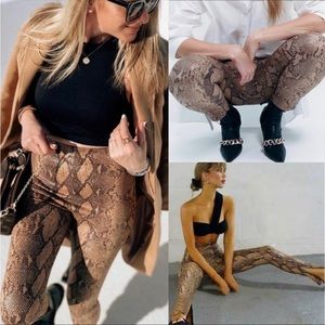 Zara Blogger’s Favourite Coated Animal Print High Rise Leggings size S